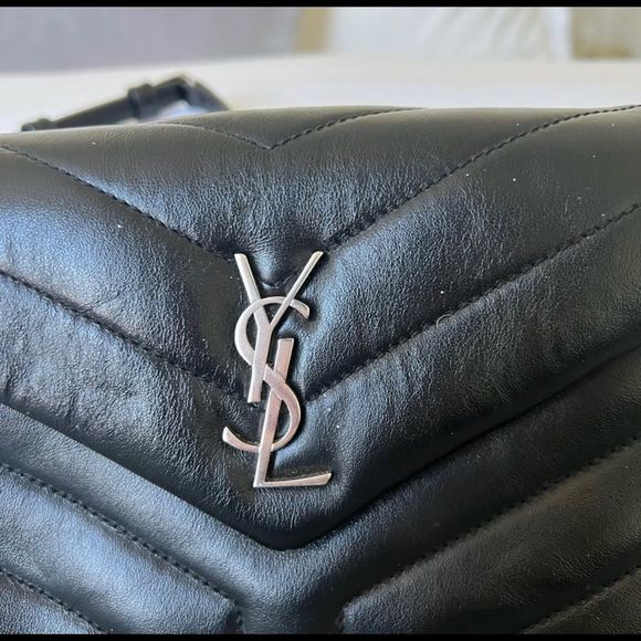 🖤Yve’ Saint Laurent Lou Lou🖤 - Picture 3 of 5